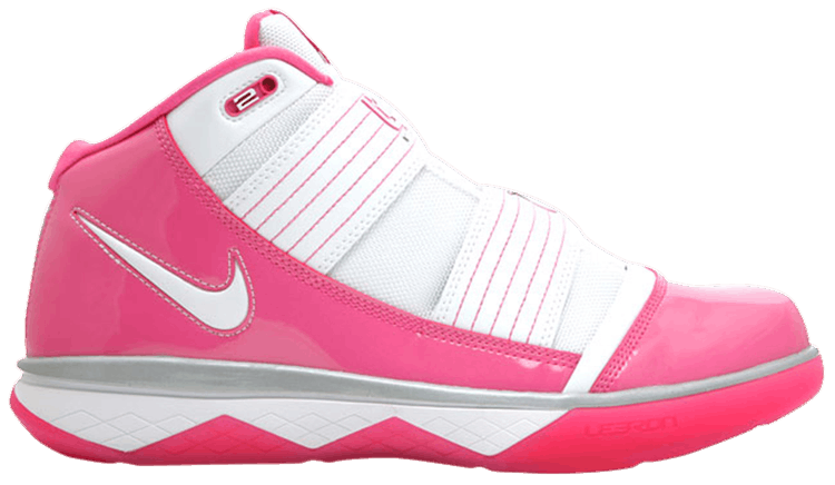 lebron breast cancer shoes