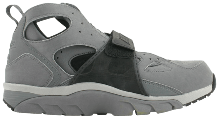 nike air trainer huarache black