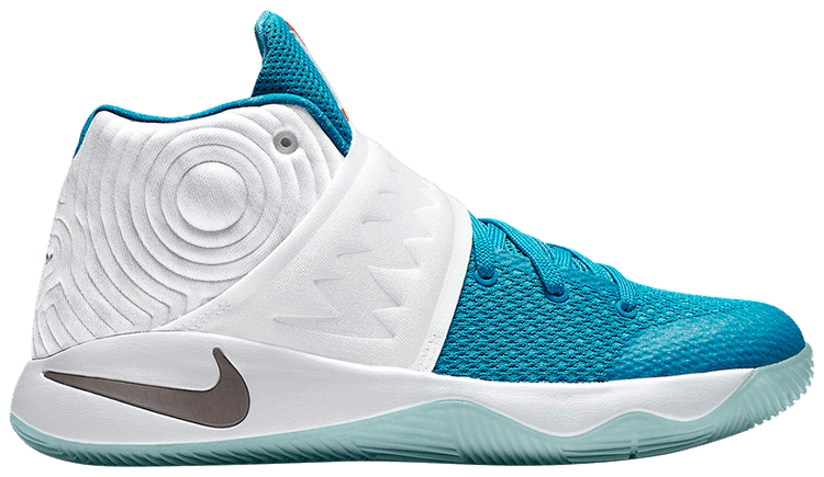 kyrie 2 xmas