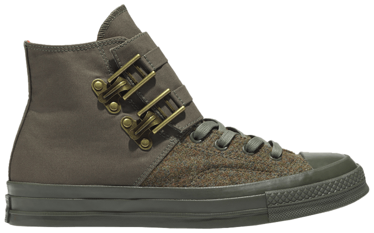 green converse goat