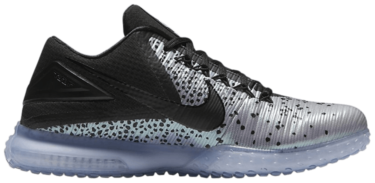 zoom trout 3 turf
