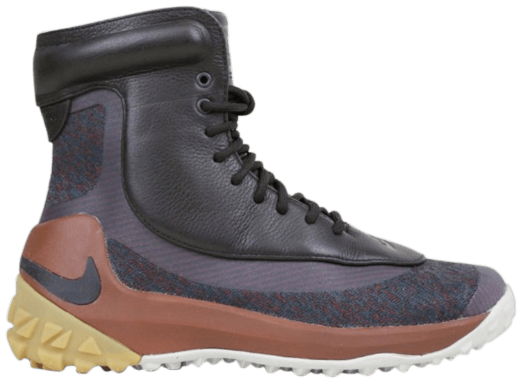 nike black waterproof boots