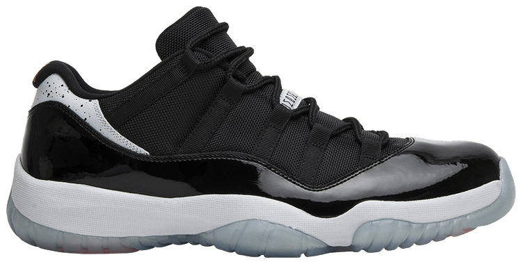 retro 11 low negras
