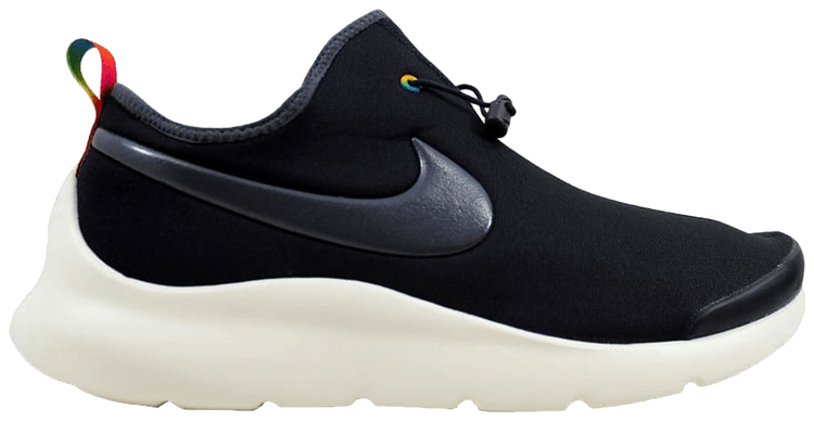 nike aptare black