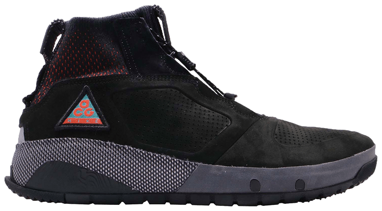 nike acg ruckel ridge fit