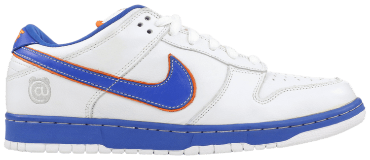 nike dunk sb low medicom 2