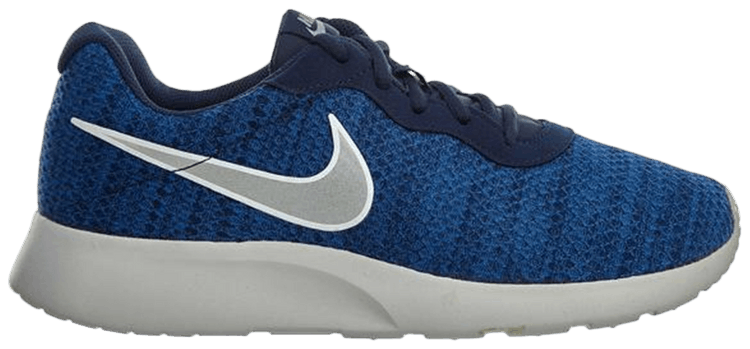 nike tanjun navy blue