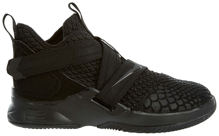 lebron soldier 12 triple black