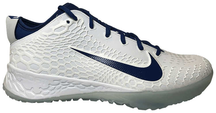 zoom trout 5 turf