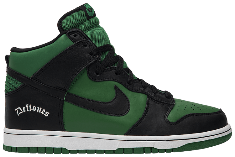 nike dunk deftones