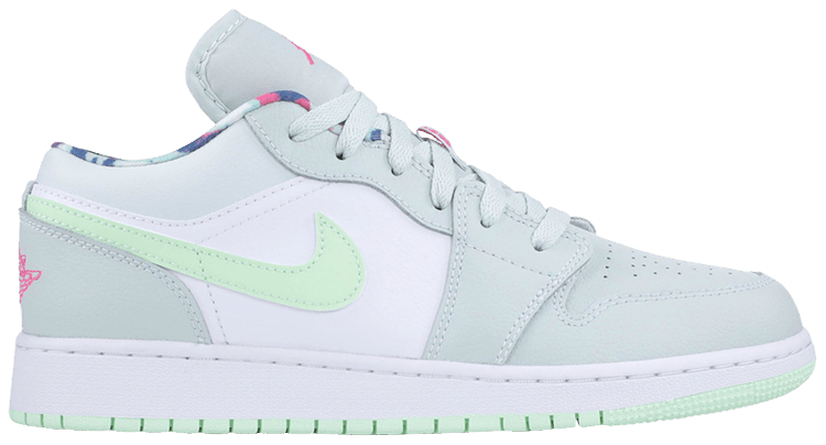 air jordan 1 low barely grey frosted spruce