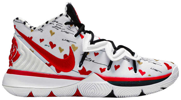 kyrie 5 sneaker room mom black
