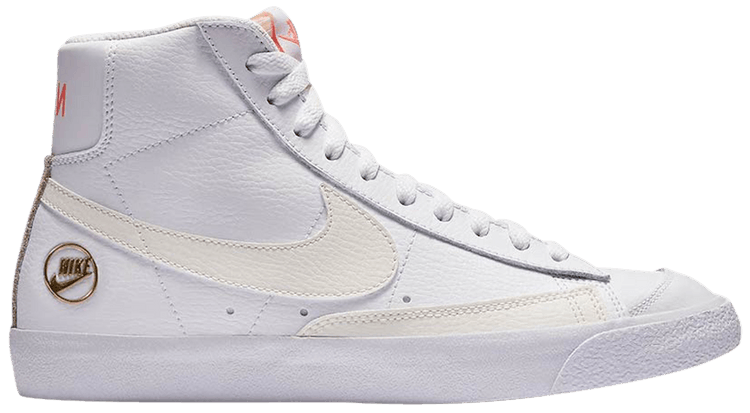 nike blazer mid 77 logo
