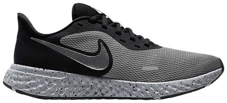 nike revolution 5 premium