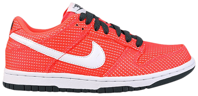 nike solar red
