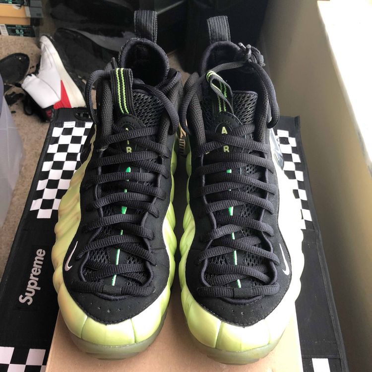 green nike air foamposite