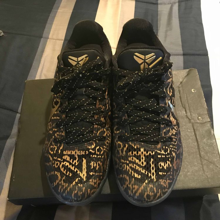 kobe 11 mamba day white