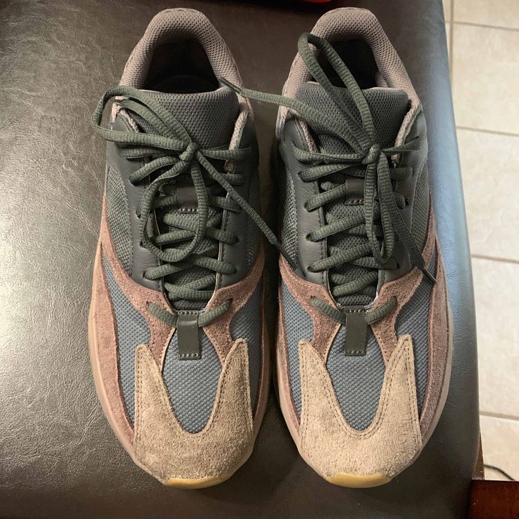 yeezy mauve goat
