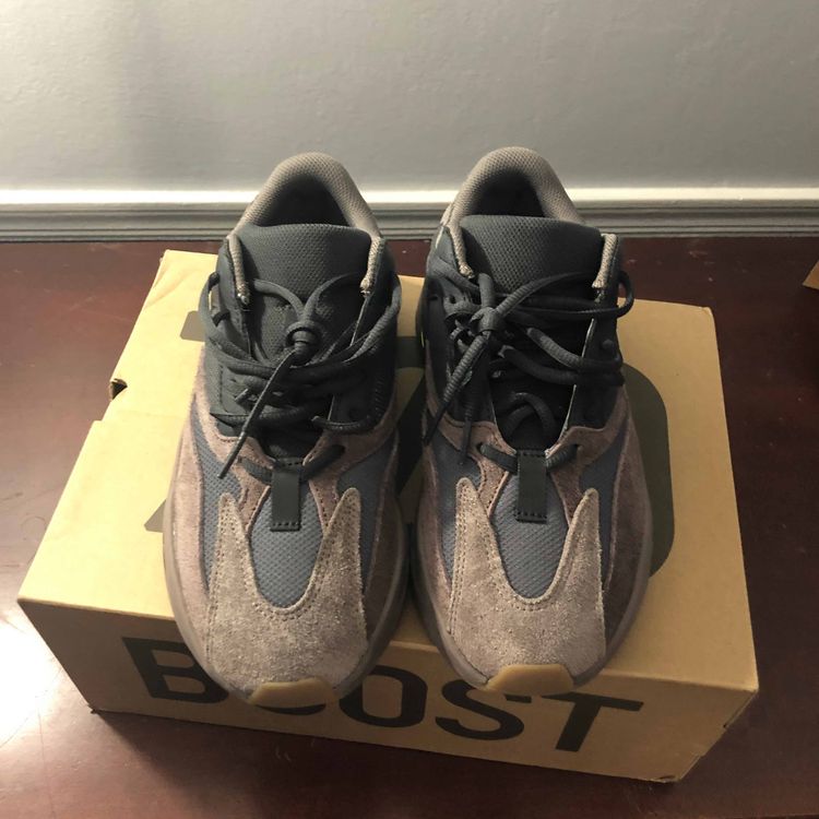 yeezy mauve goat