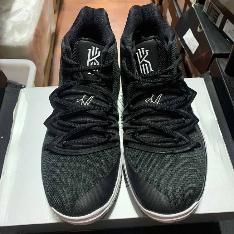 all black kyrie 5s
