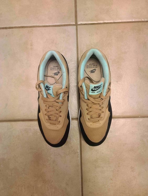 nike air max 1 desert black green glow