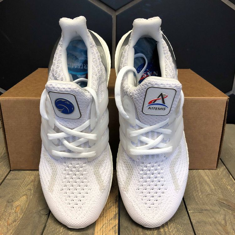 NASA x Wmns UltraBoost 5.0 DNA 'Cloud White' Sample - adidas - FY9874 S |  GOAT