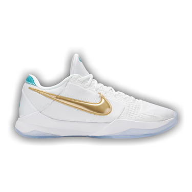 Kobe x undefeated store