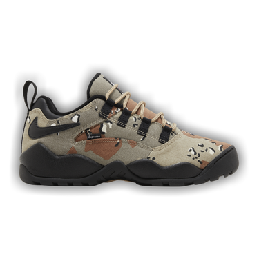 靴 supreme Nike SB Darwin Low Desert Camo