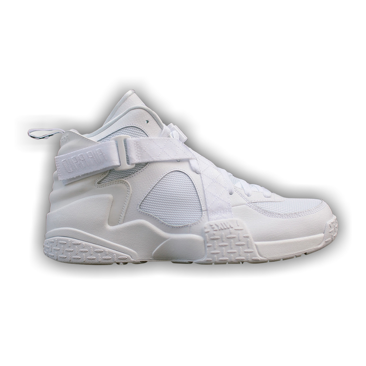 Pigalle x nike air raid store