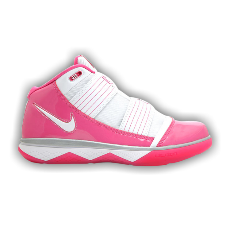Lebron soldier breast cancer discount