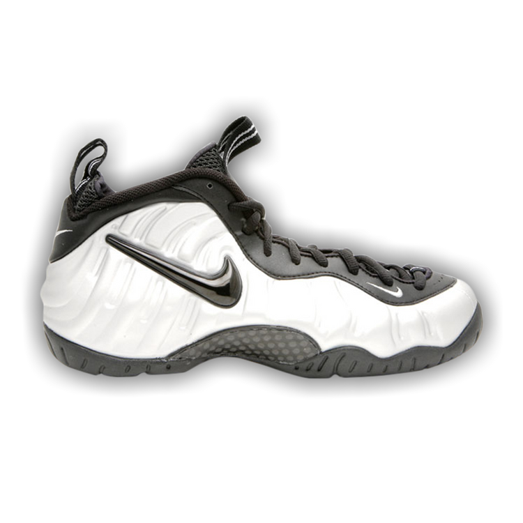 Black and on sale silver foamposites