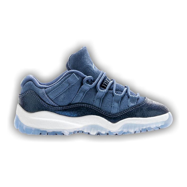 Jordan 11 2025 low blue moon