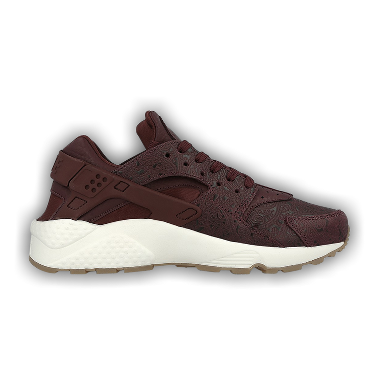 nike air huarache maroon
