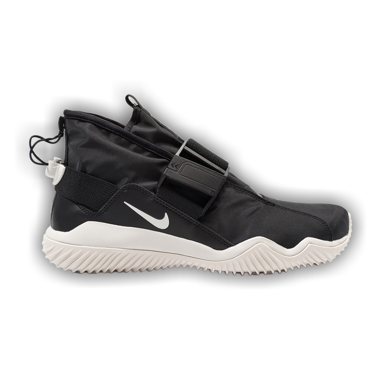 nike komyuter triple black