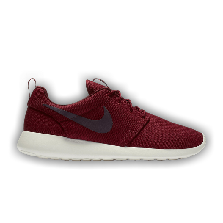 nike roshe one maroon