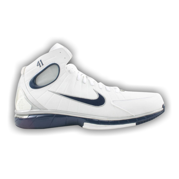 dirk basketball shoes