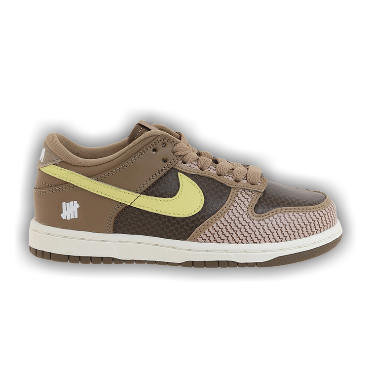 Buy Undefeated x Dunk Low SP PS 'Canteen' - DJ4306 200 | GOAT
