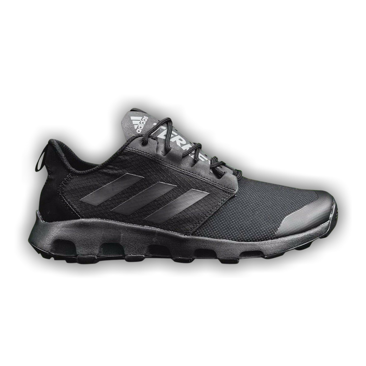Terrex voyager dlx shoes on sale