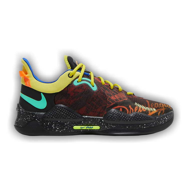 Nike mismatched basketball on sale shoes