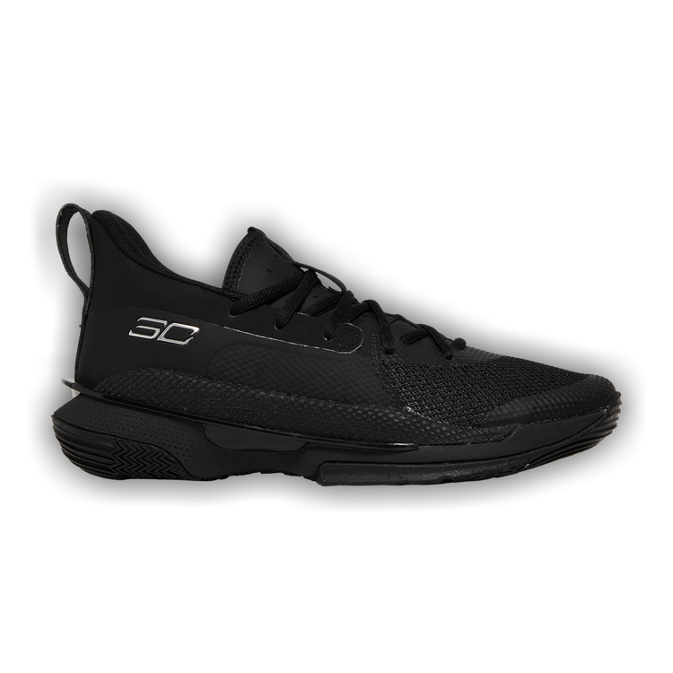 Curry 7 triple black 2025
