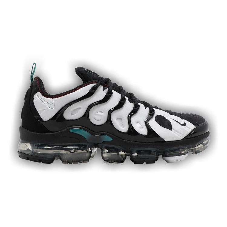 Vapormax plus black and white junior outlet