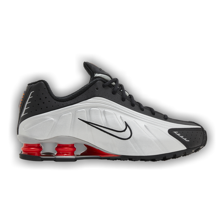 靴 Nike Shox R4 \"llic Silver/Red\" 2024 The Nike Shox R4 White Metallic Silver Releases April 2024