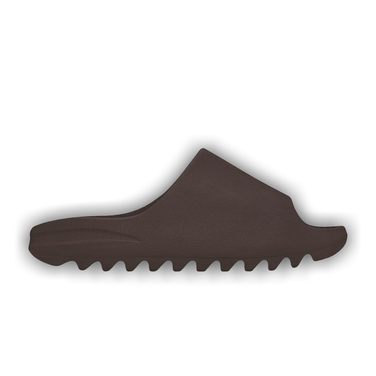 09390_2010000YC_20CHOC.png.png