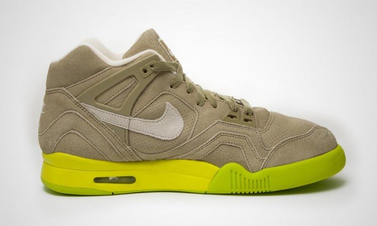 Air Tech Challenge 2 Suede Bamboo