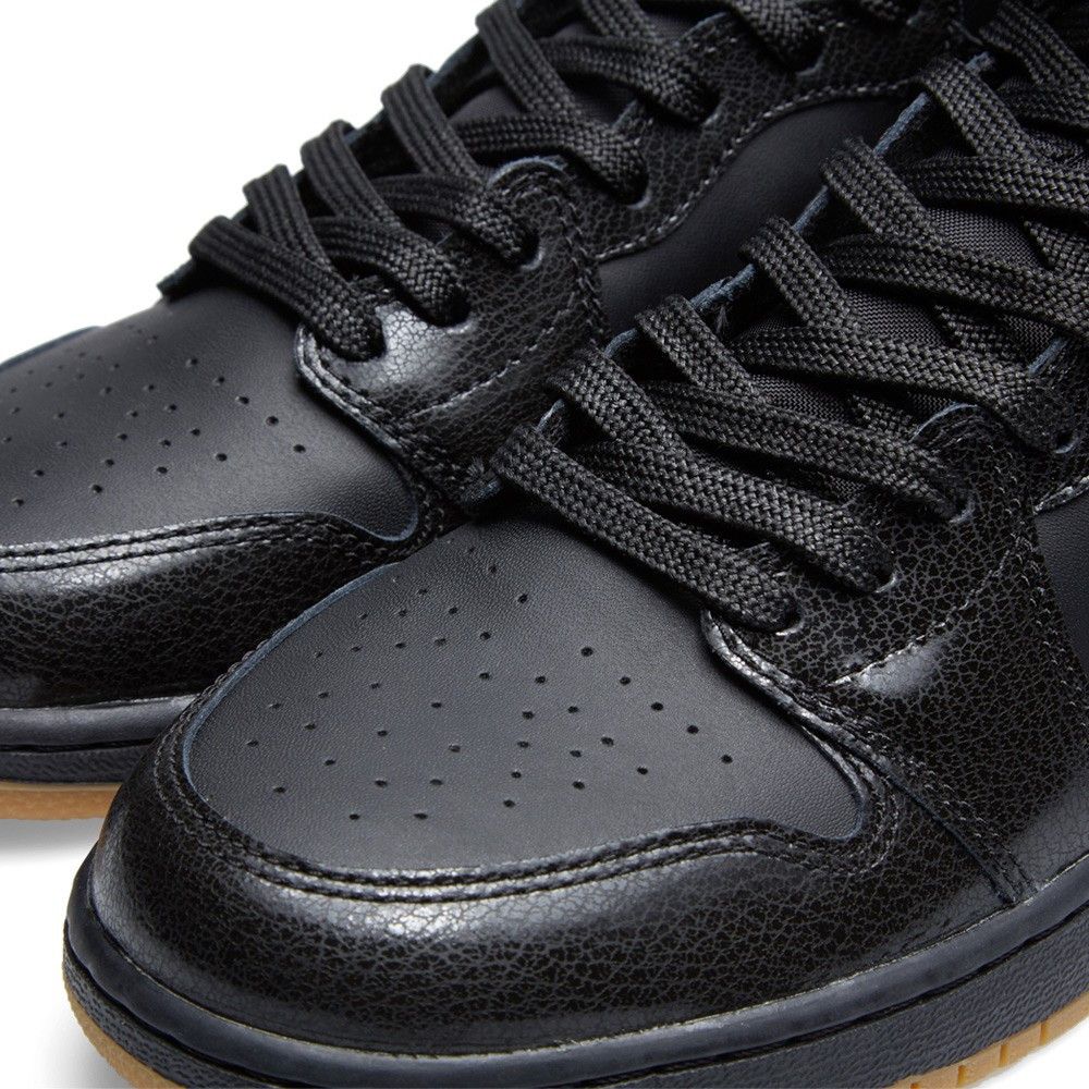 Jordan 1 retro black gum 2025