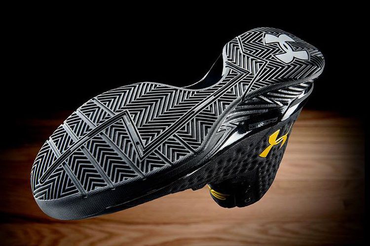 Curry 1 Blackout