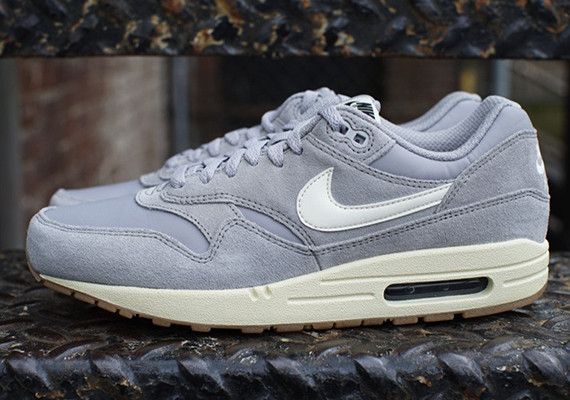 Air max one grey suede on sale