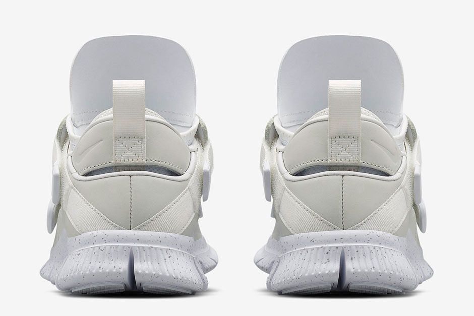 Size 7.5 Free Huarache Carnivore SP 'White'