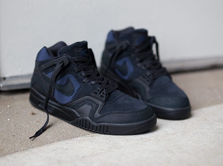 Nike Air Tech Challenge 2 Waterproof