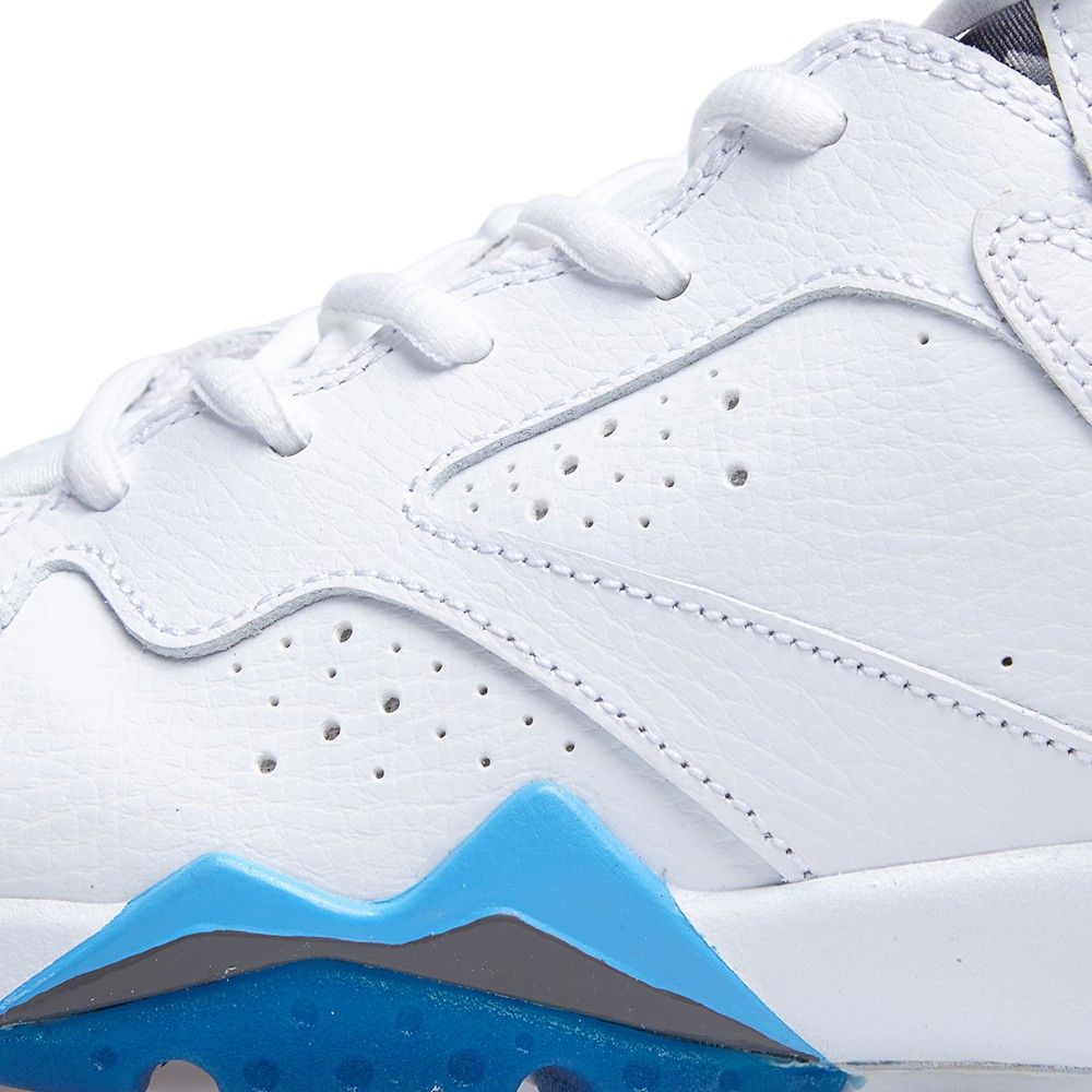 White and blue 7s discount